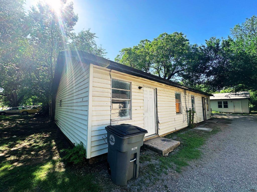 1711 NW Kingsbury Ave, Lawton, OK 73507 - photo 1