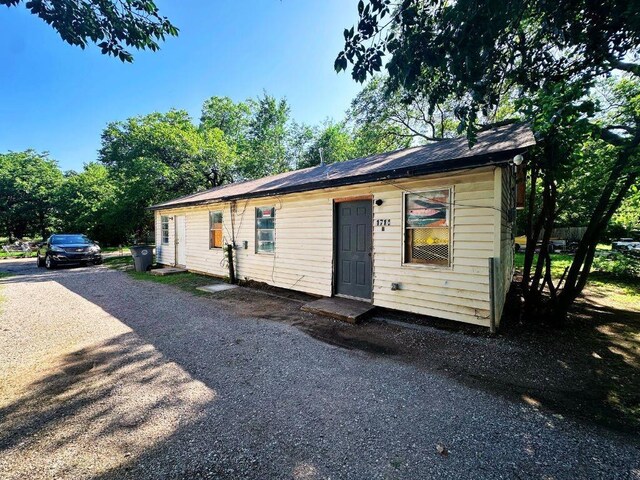 1711 NW Kingsbury Ave, Lawton, OK 73507 - photo 4