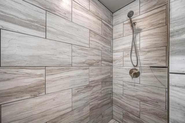4217 NW 151st St, Edmond, OK 73013 - full bath with tiled shower