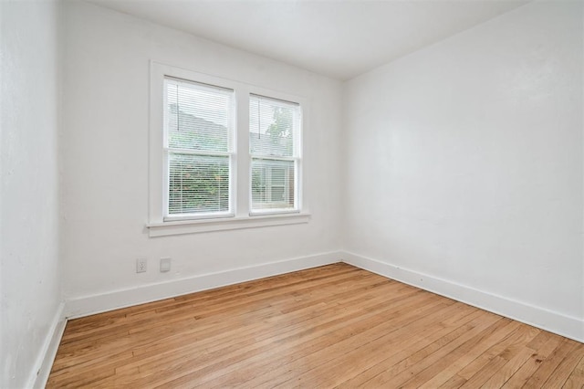 1828 NW 40th St, Oklahoma City, OK 73118 - empty room featuring light wood-type flooring and baseboards