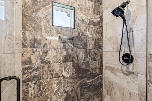 1690 Shaylee Ln, Choctaw, OK 73020 - full bathroom featuring a tile shower