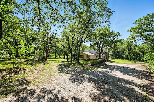 14500 Billy Dr, Edmond, OK 73034 - view of yard featuring driveway