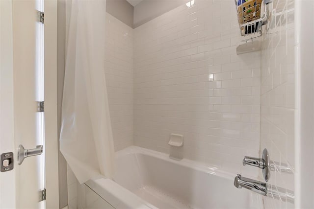 444 N Central Ave Unit 106, Oklahoma City, OK 73104 - bathroom with shower / bath combo with shower curtain