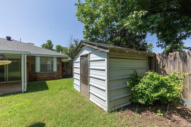 929 NE 5th St, Moore, OK 73160 - view of shed