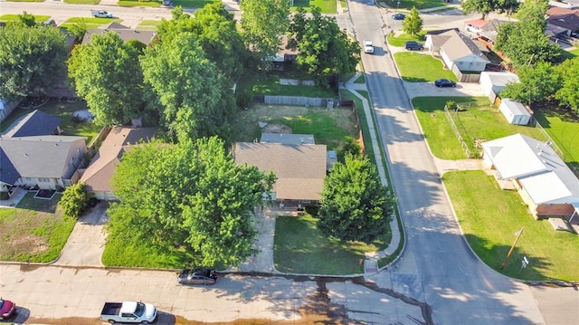 1001 NW 2nd St, Moore, OK 73160 - aerial perspective of suburban area