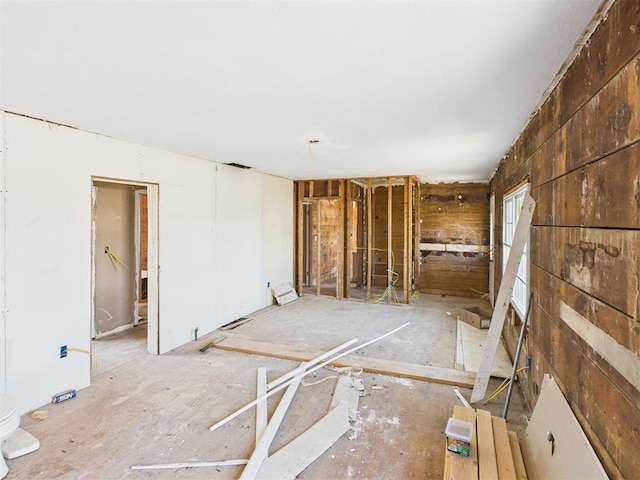 410 S Lowe Ave, Pauls Valley, OK 73075 - view of misc room