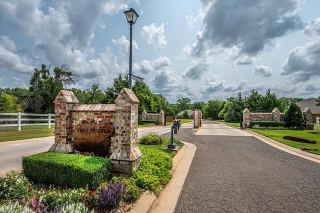 4450 Buffalo Hl, Guthrie, OK 73044 - view of community sign