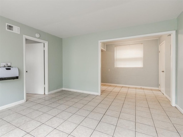 506 SW 24th St, Oklahoma City, OK 73109 - unfurnished room featuring a smoke detector and baseboards