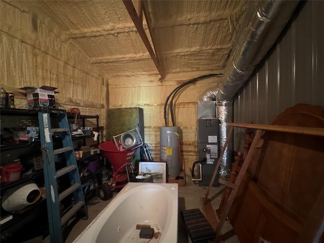 35352 Ew 1260th Rd, Seminole, OK 74868 - utility room with water heater and heating unit