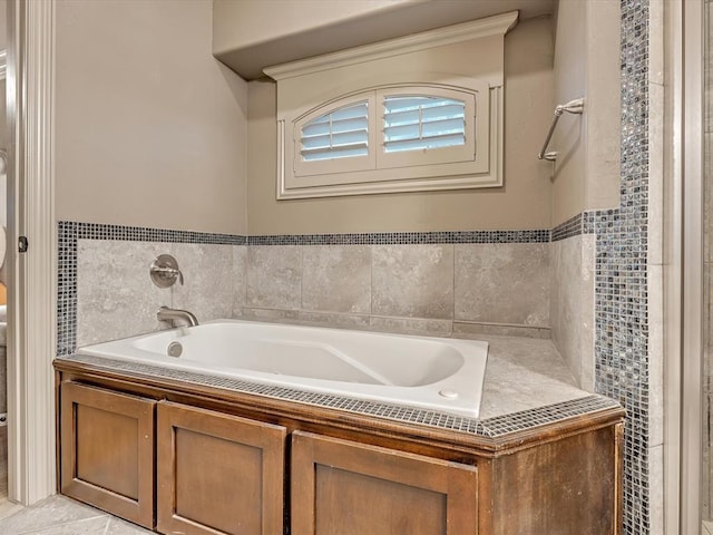 16117 Cale Dr, Edmond, OK 73013 - full bathroom featuring a garden tub