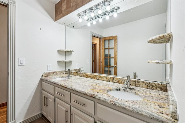 3425 Cheyenne Dr, Edmond, OK 73013 - full bath with double vanity and baseboards