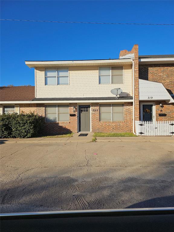 321 W 4th St, Hobart, OK 73651 - multi unit property with brick siding