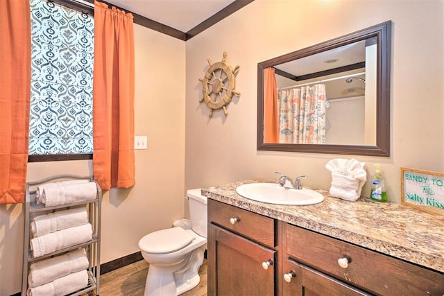 86 Crooked Oaks Ln, Broken Bow, OK 74728 - bathroom with vanity and toilet