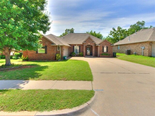 745 Martina Ln, Edmond, OK 73034 - photo 2
