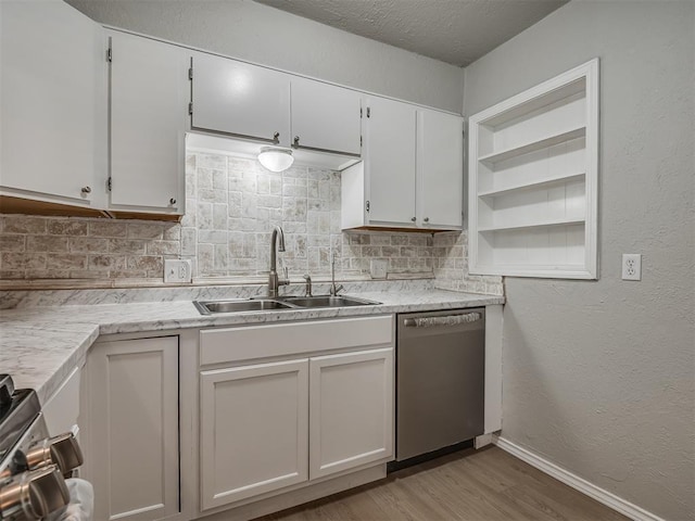 118 W Marshall Dr, Oklahoma City, OK 73110 - kitchen with stainless steel appliances, open shelves, decorative backsplash, light wood-style flooring, and white cabinetry