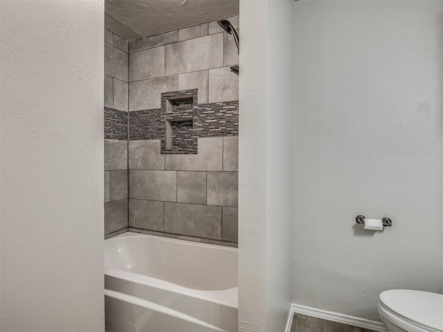 118 W Marshall Dr, Oklahoma City, OK 73110 - full bath featuring shower / tub combination and a textured wall