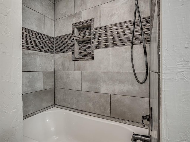 118 W Marshall Dr, Oklahoma City, OK 73110 - full bathroom with shower / washtub combination
