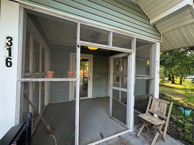 316 N University Blvd, Norman, OK 73069 - view of wooden deck