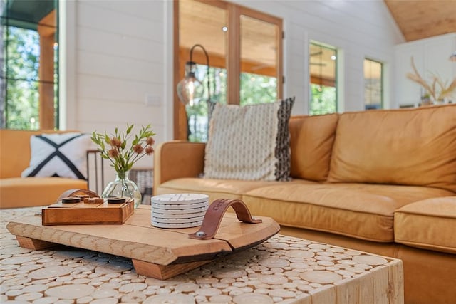 42 Hickory Ridge Rd, Broken Bow, OK 74728 - living room featuring vaulted ceiling