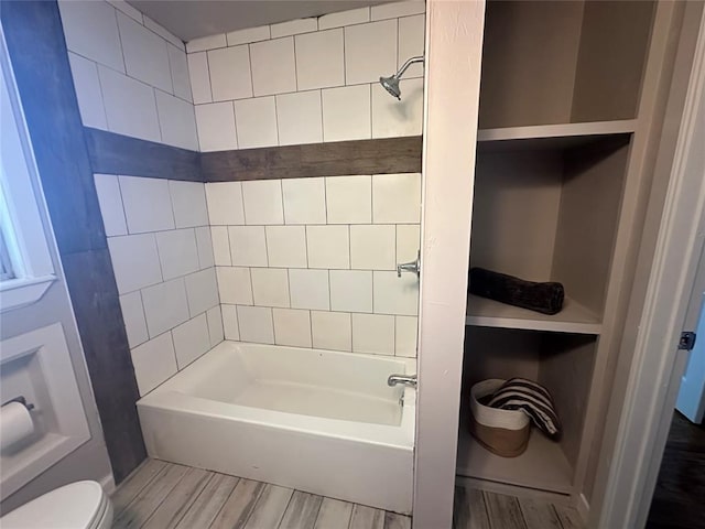 112 Burk Way, Del City, OK 73115 - full bathroom featuring wood finished floors and washtub / shower combination