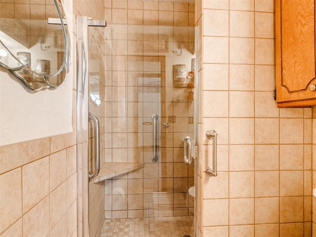 3900 Chetwood Dr, Del City, OK 73115 - full bath featuring a stall shower and tile walls
