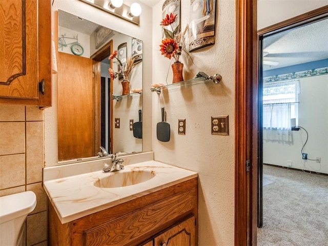 3900 Chetwood Dr, Del City, OK 73115 - half bath featuring toilet and vanity