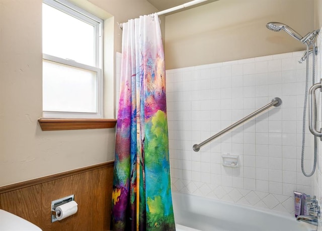 2504 NW 119th St, Oklahoma City, OK 73120 - bathroom featuring shower / tub combo and toilet