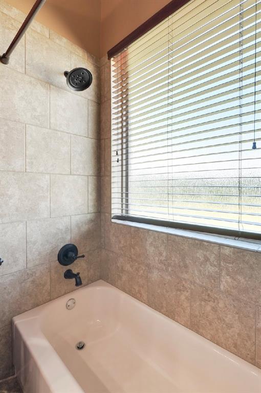30202 Sleepy Hollow Dr, Mcloud, OK 74851 - full bathroom with tub / shower combination