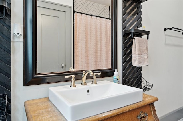 1828 S 7th St, Chickasha, OK 73018 - bathroom with vanity