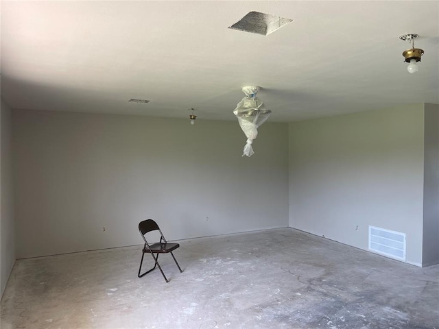 13090 County Road 1140, Lookeba, OK 73053 - unfurnished room with concrete floors