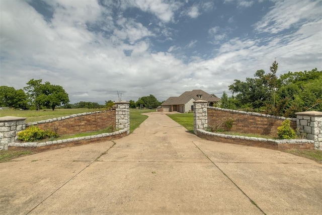4120 S Choctaw Rd, Choctaw, OK 73020 - view of concrete surface featuring a gated entry