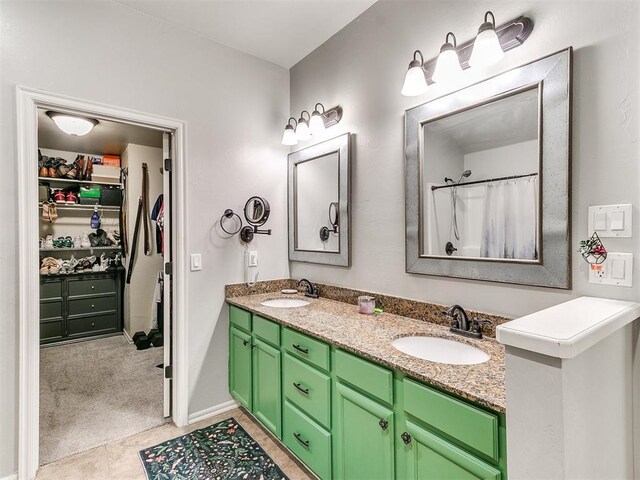 21945 N Fork Rd, Luther, OK 73054 - full bath featuring double vanity and a spacious closet