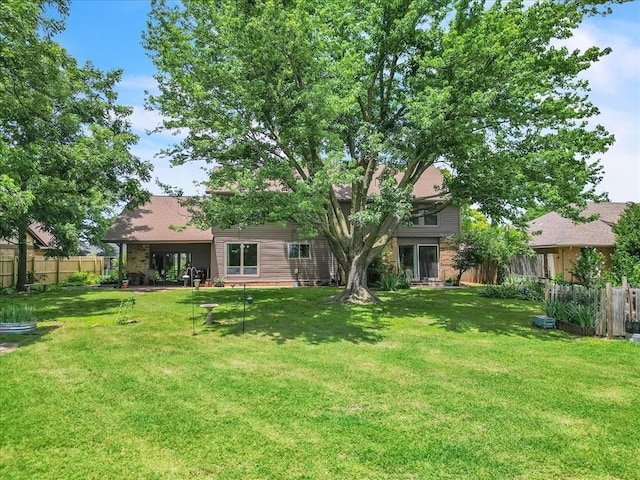 2122 Edinburg Dr, Yukon, OK 73099 - view of yard
