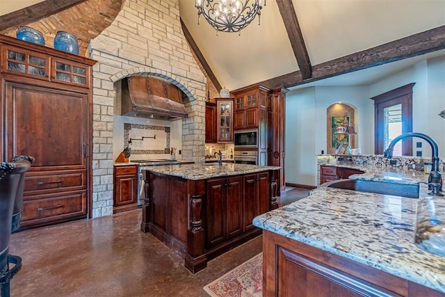 1505 SW 113th Pl, Oklahoma City, OK 73170 - kitchen with appliances with stainless steel finishes, an island with sink, backsplash, a chandelier, and custom exhaust hood