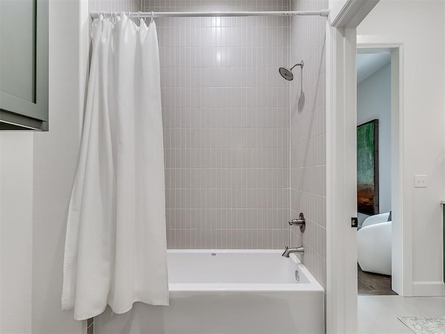 2917 Piazza Ct, Arcadia, OK 73007 - bathroom with shower / bathtub combination with curtain