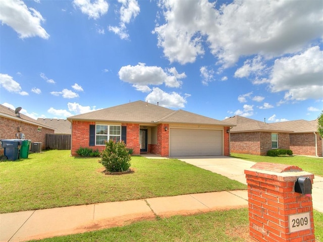 2909 Thompson Farm Ln, Yukon, OK 73099 - photo 2