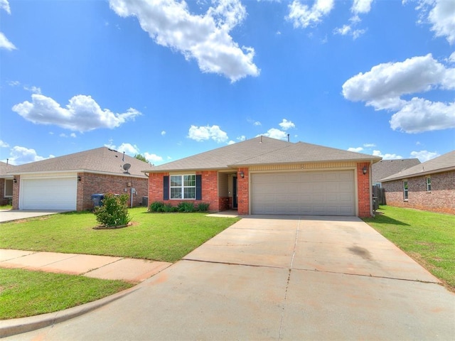 2909 Thompson Farm Ln, Yukon, OK 73099 - photo 3