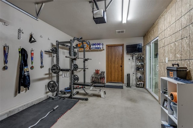 2858 Fields Rd, El Reno, OK 73036 - exercise room with a garage