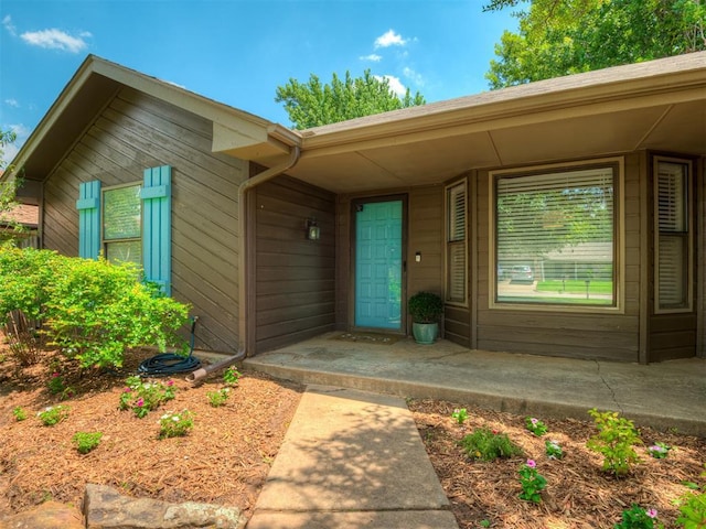 2104 Tanglewood Dr, Edmond, OK 73013 - view of exterior entry