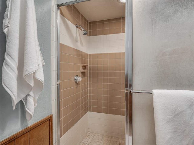 2104 Tanglewood Dr, Edmond, OK 73013 - bathroom with a stall shower