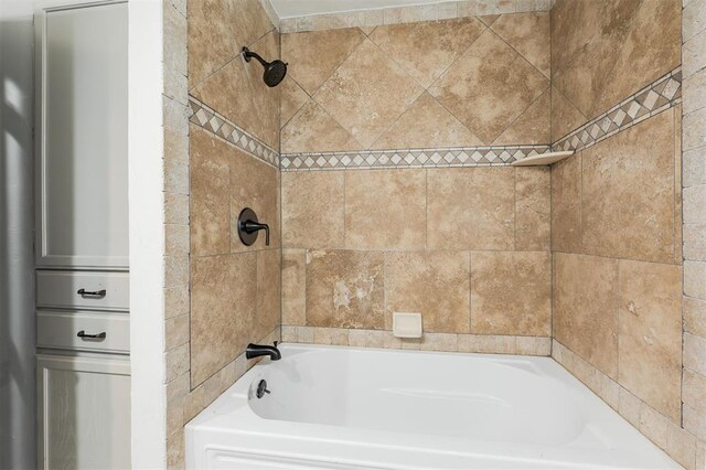 8625 Lakehurst Dr, Oklahoma City, OK 73120 - photo 30