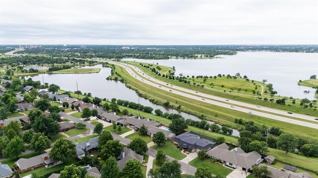 8625 Lakehurst Dr, Oklahoma City, OK 73120 - photo 49