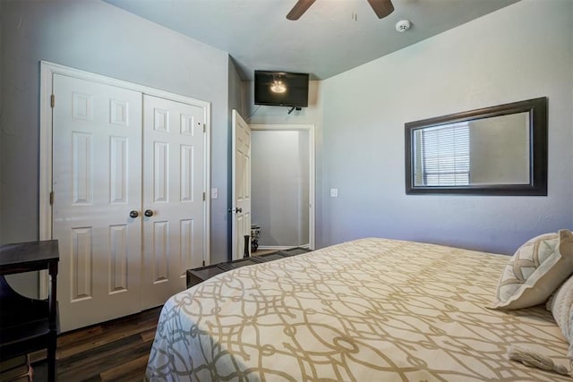1187 County St Unit 2976, Blanchard, OK 73010 - bedroom featuring dark wood finished floors, a closet, and ceiling fan