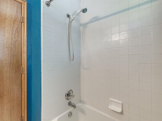 321 Bradgate Dr, Yukon, OK 73099 - full bath with bathing tub / shower combination