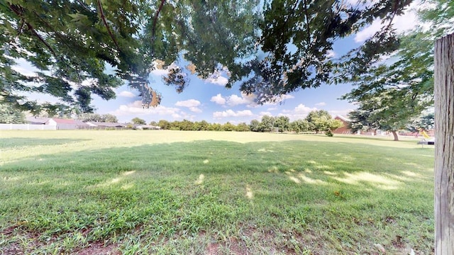 8004 Wilshire Hills Dr, Oklahoma City, OK 73132 - photo 43