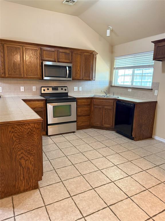 1421 Teakwood Dr, Norman, OK 73071 - photo 18