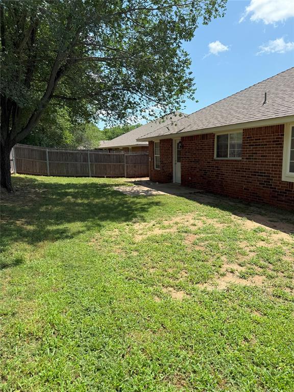 1421 Teakwood Dr, Norman, OK 73071 - photo 20