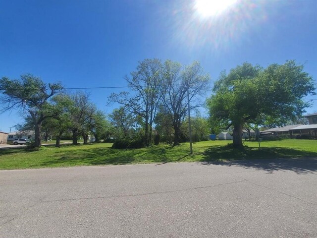 501 S 2nd St, Okemah, OK 74859 - photo 4