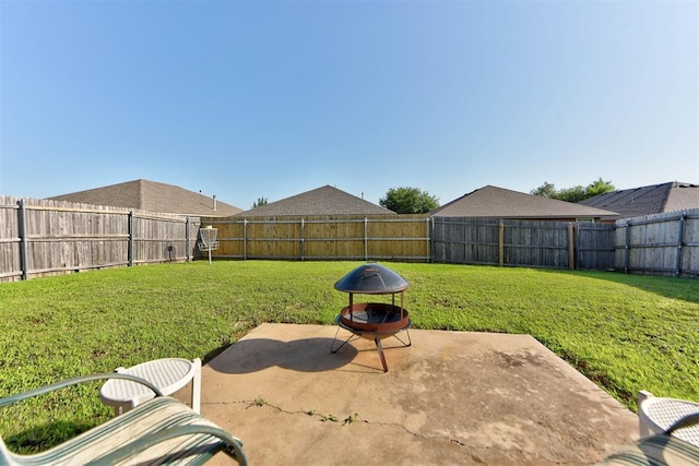 2233 NW 196th St, Edmond, OK 73012 - fenced backyard with a patio