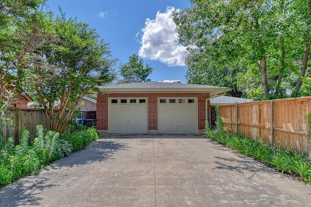 823 S Flood Ave, Norman, OK 73069 - view of detached garage